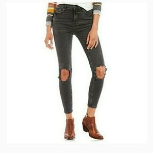 NEW Free People Busted skinny jeans.
